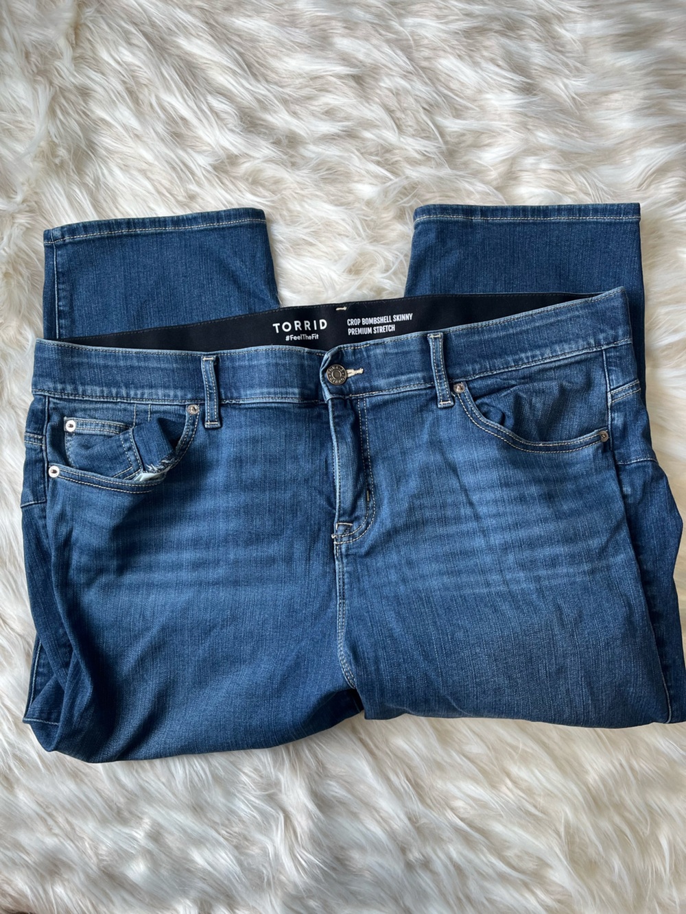 Torrid Bombshell Skinny Size 22 Jeans Women's High Rise Cropped Medium Wash - Picture 3 of 5